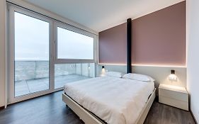 Sky Tower Suite