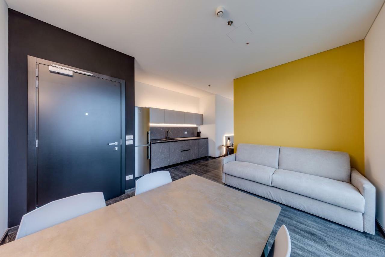 Sky Tower Suite Mestre Exterior foto