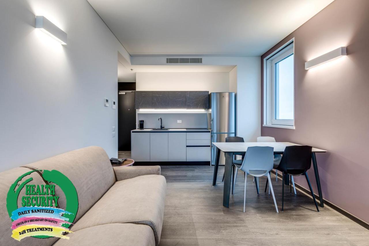 Sky Tower Suite Mestre Exterior foto
